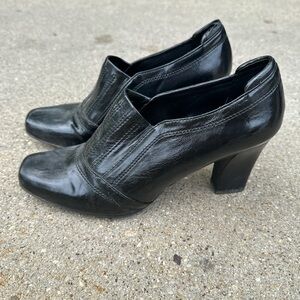Black Franco Sarto heels, great for work!